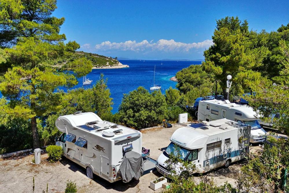 Kamp Vira Mobile Homes Hvar Town Exteriör bild